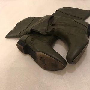 Rogue boots army green